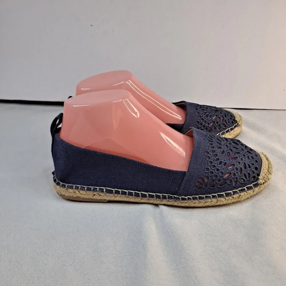 Kelly & Katie Sayeva Espadrille Flats Women's 8 Navy Embroidered Perforated